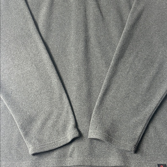 The North Face Charcoal Quarter-Zip Fleece - Like new and warm! - Picture 6 of 11